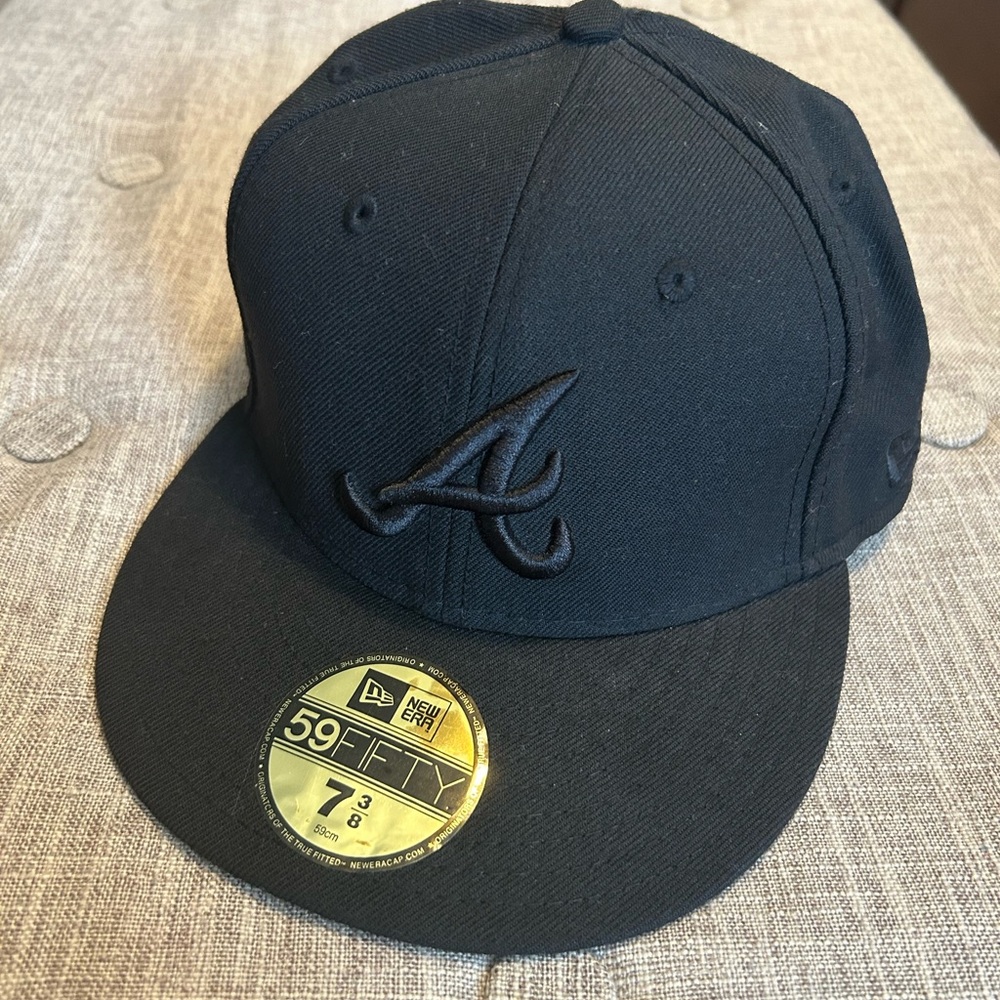 NWOT A’s BLACK SNAPBACK